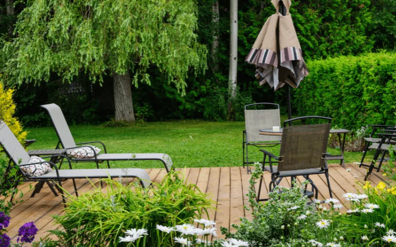 nice-simple-ground-wood-deck_result